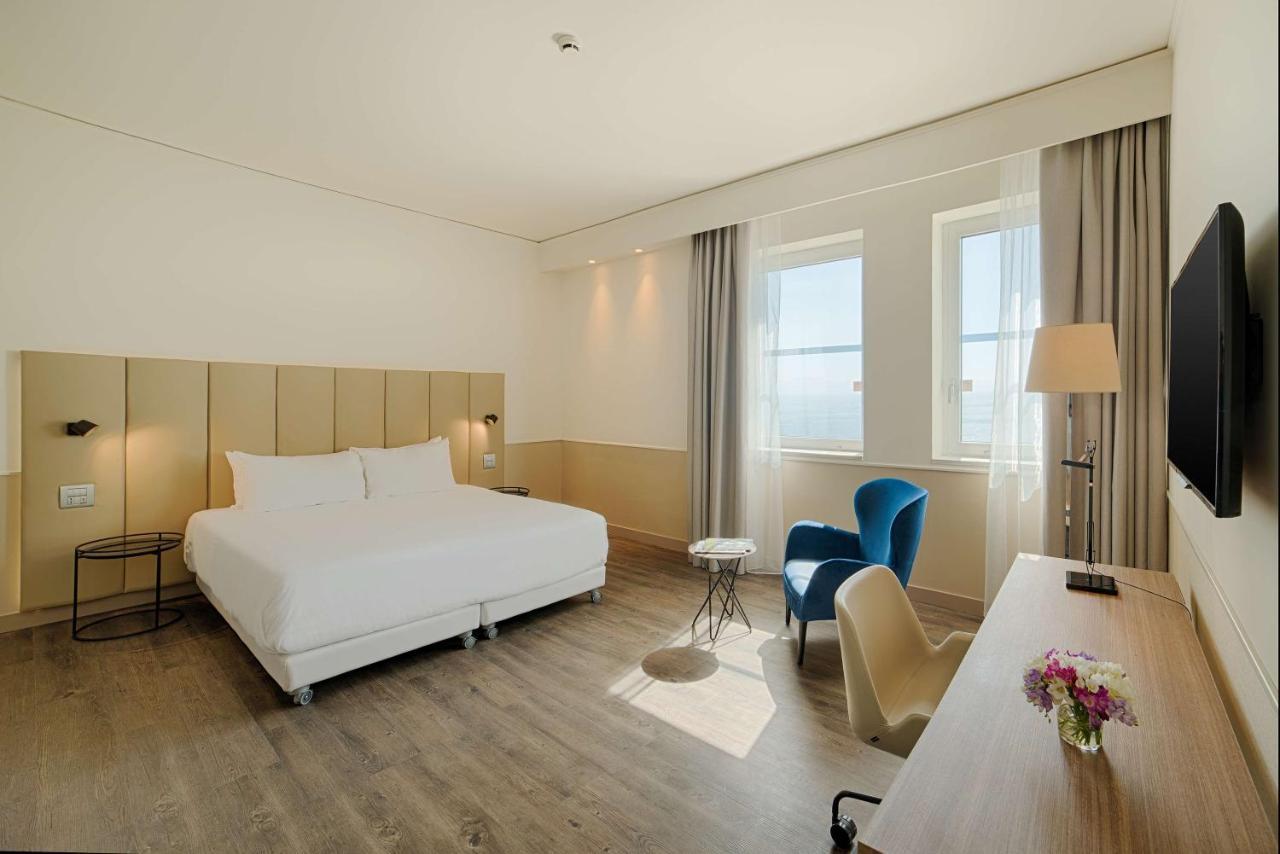 Hotel Nh Napoli Panorama Esterno foto