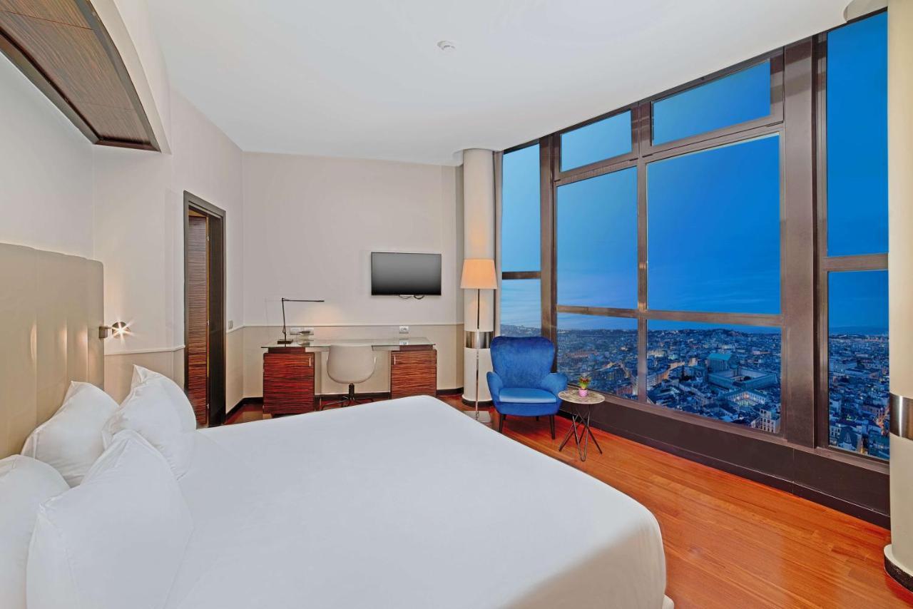 Hotel Nh Napoli Panorama Esterno foto